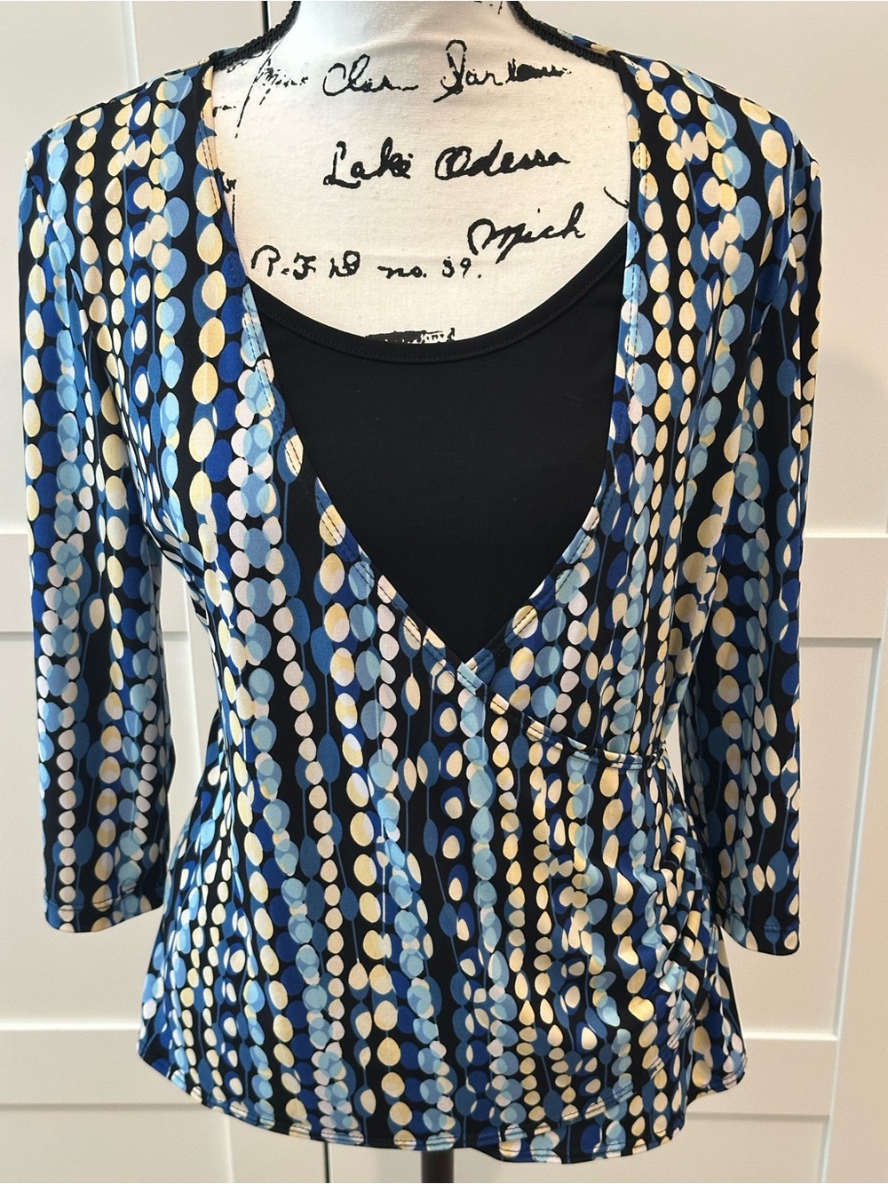 Women’s Blue Dot Print Wrap Top - Unbranded built in tank. Size XL